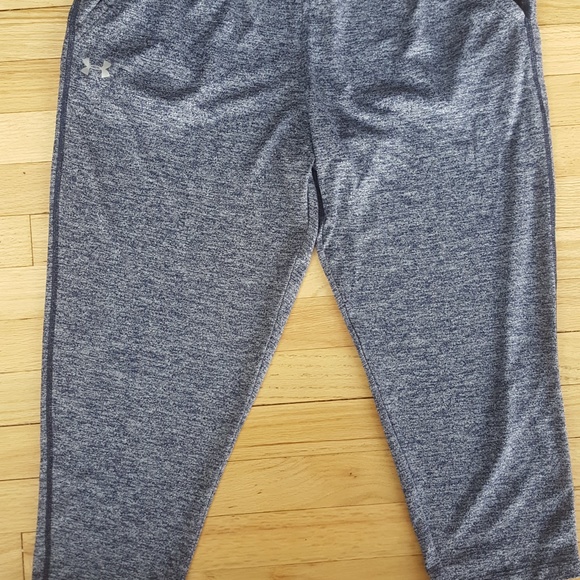 Under Armour Loose capri Play Up UA pants -Navy-L - Picture 2 of 4